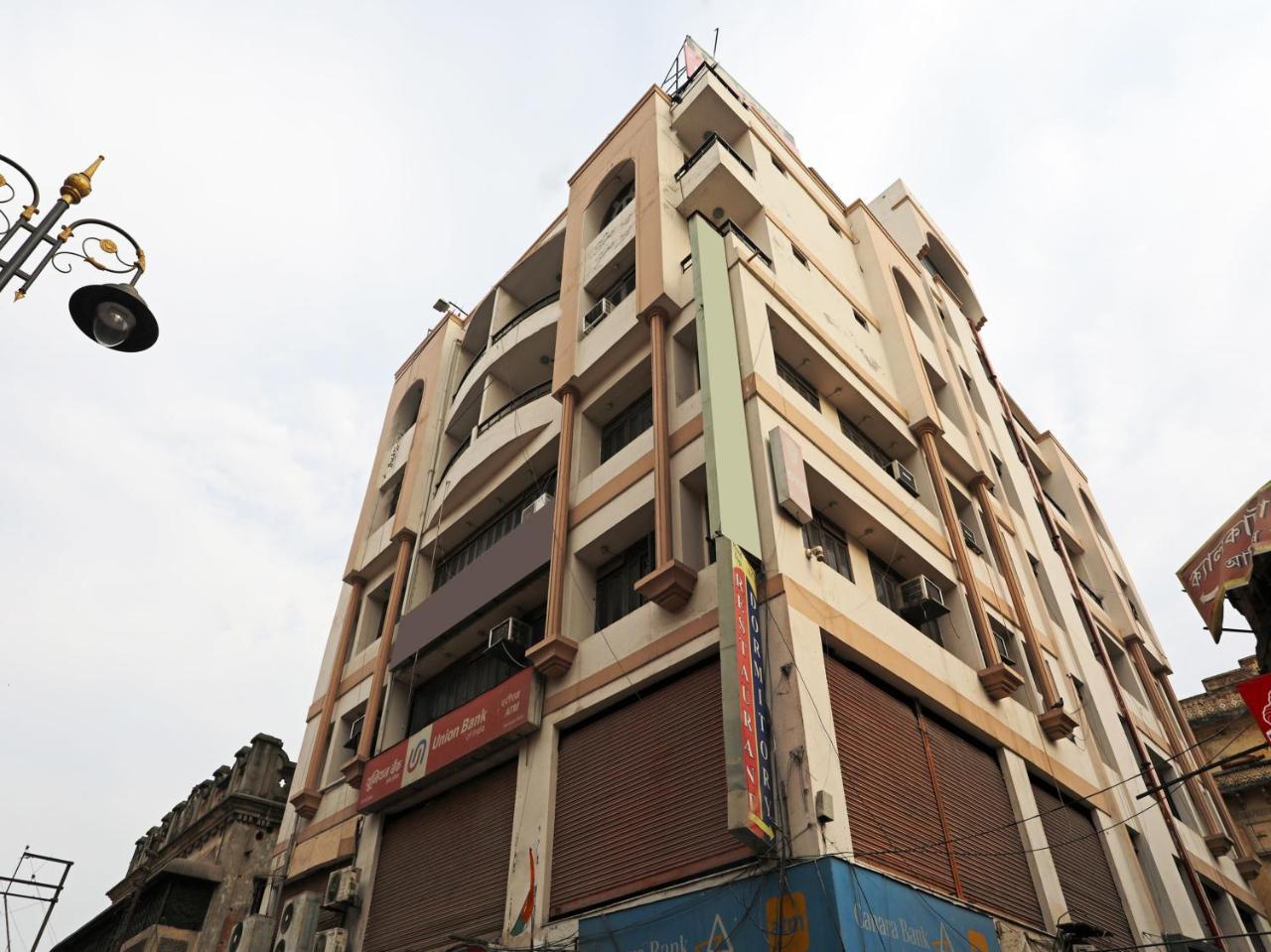 Oyo Flagship 118 Atithi Satkar Hotel Varanasi Bagian luar foto